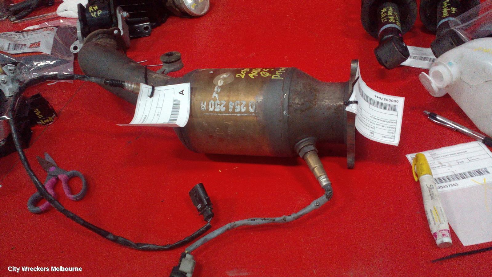 AUDI Q5 2010 Catalytic Converter