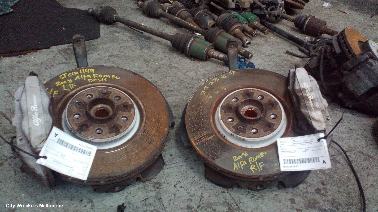 ALFA ROMEO 159 2008 Left Front Hub Assembly