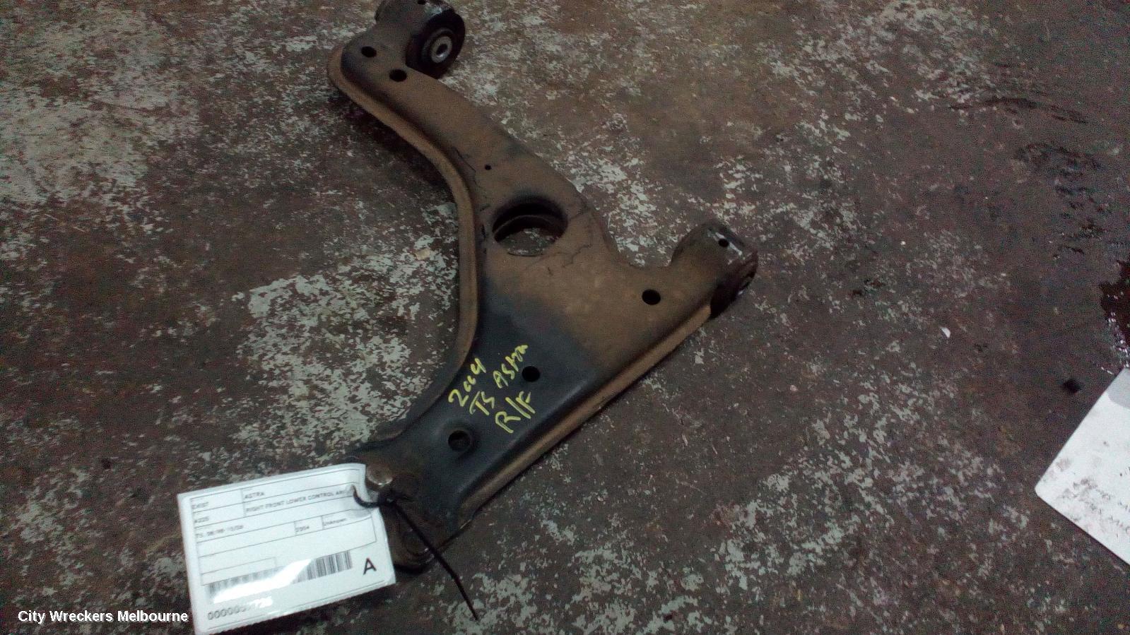 HOLDEN ASTRA 2004 Right Front Lower Control Arm