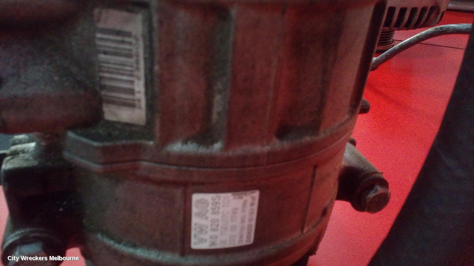 VOLKSWAGEN GOLF 2013 Alternator