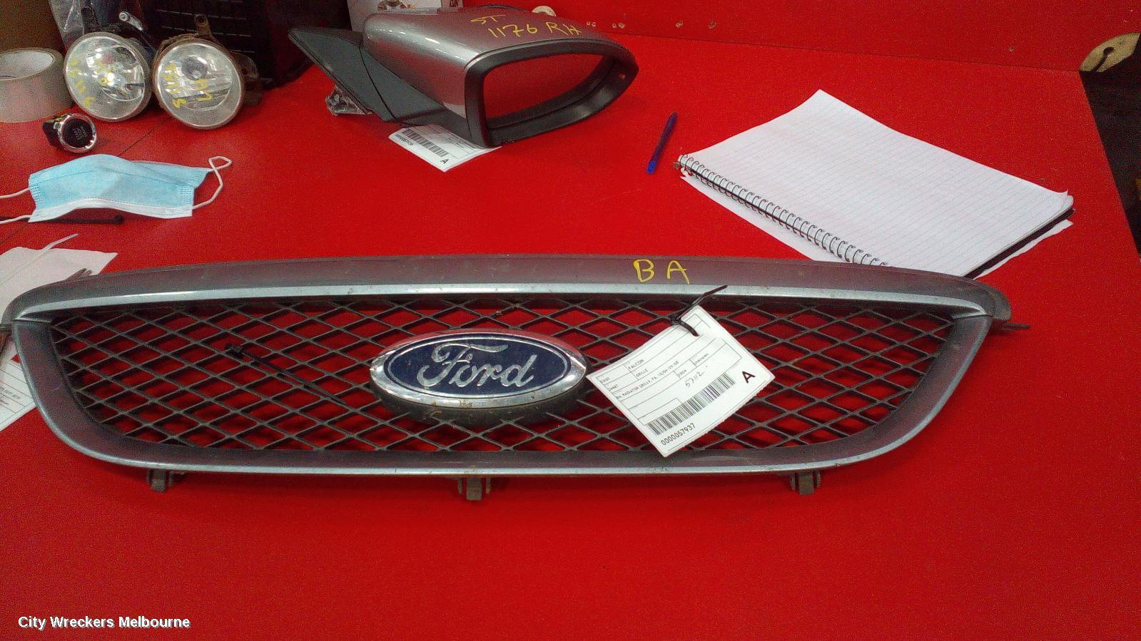 FORD FALCON 2004 Grille