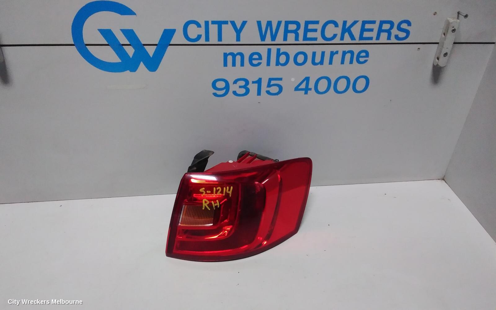 VOLKSWAGEN JETTA 2011 Right Taillight