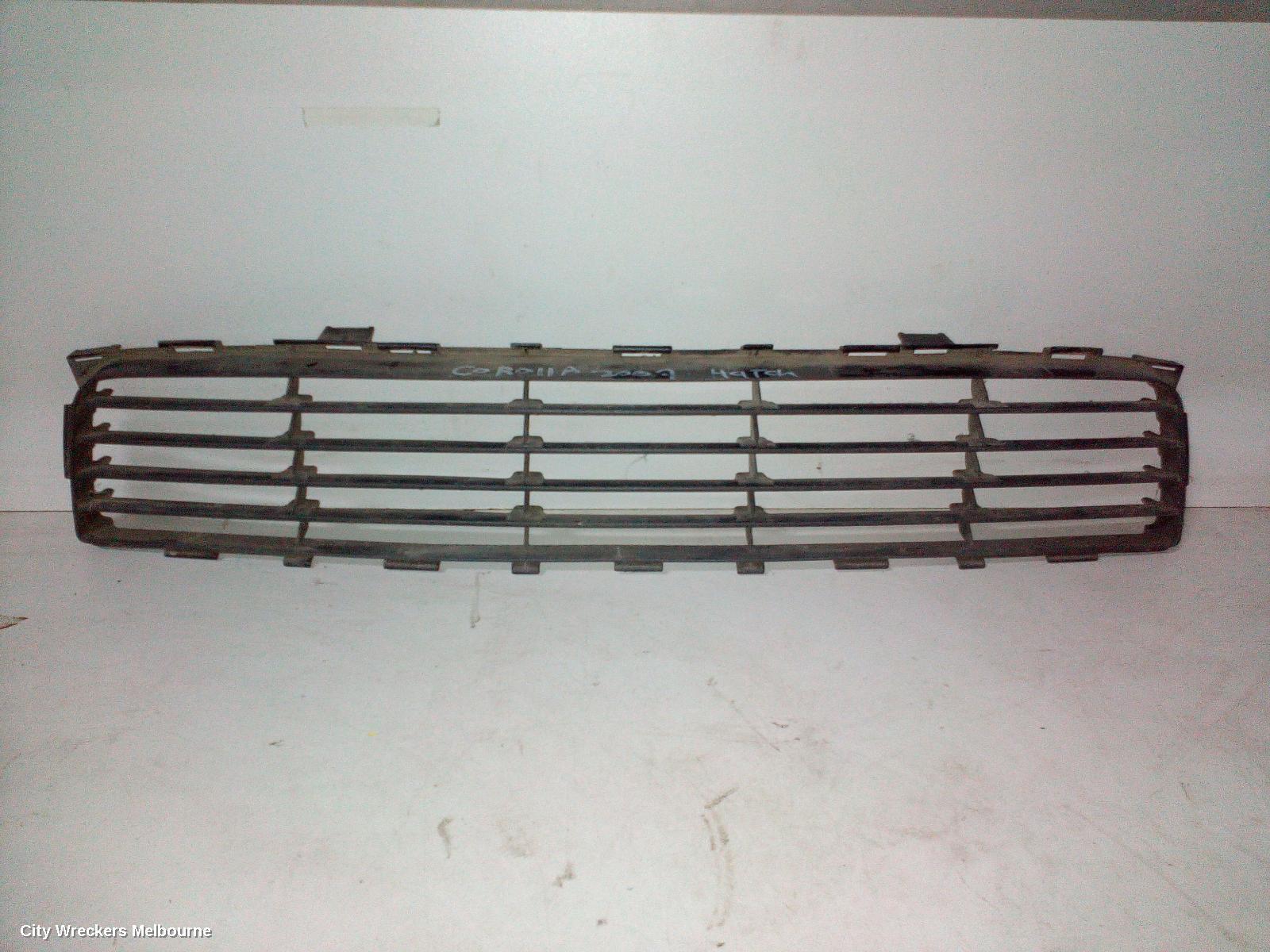 TOYOTA COROLLA 2007 Grille