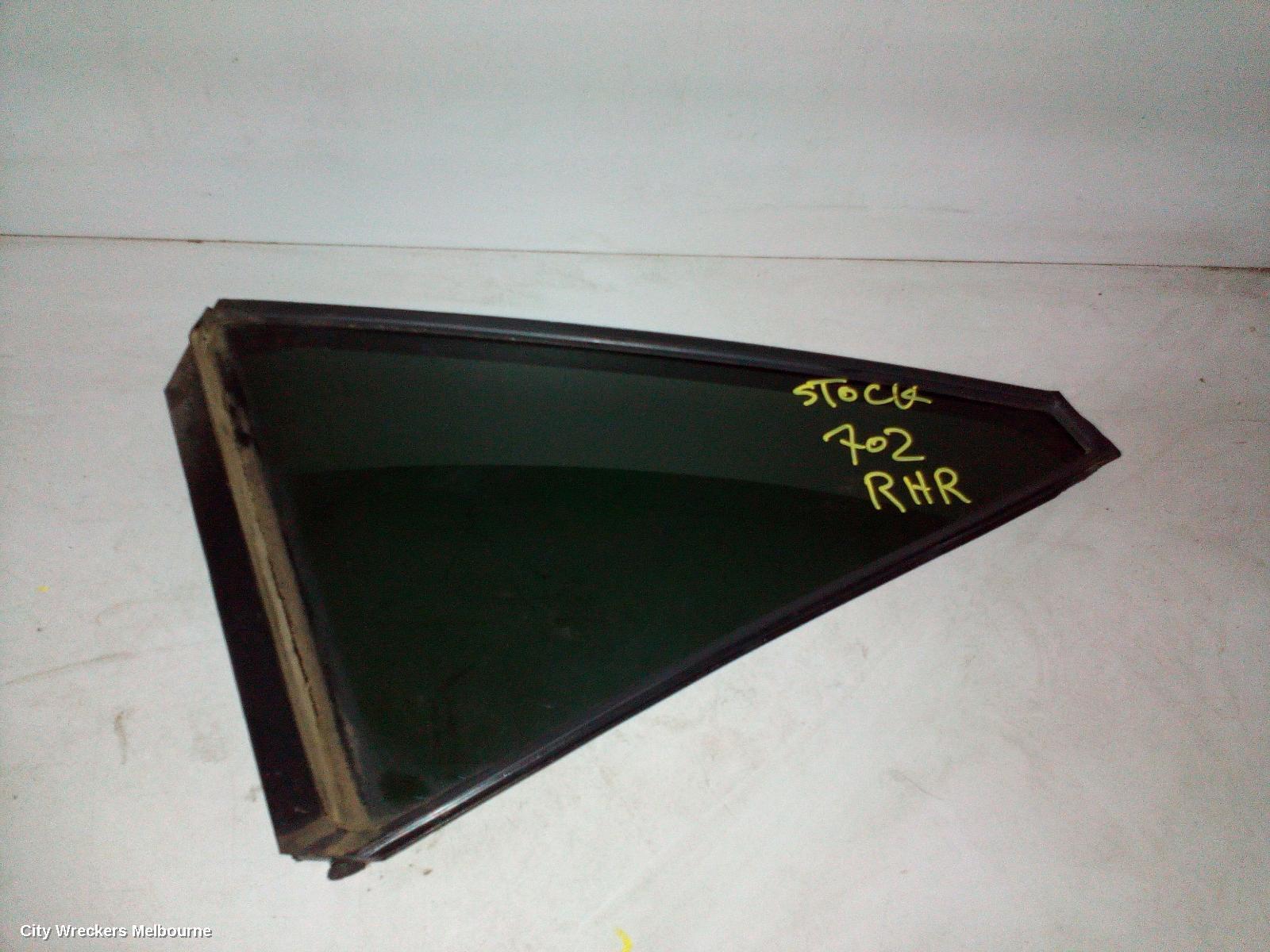 SUBARU OUTBACK 2018 Right Rear 1/4 Door Glass