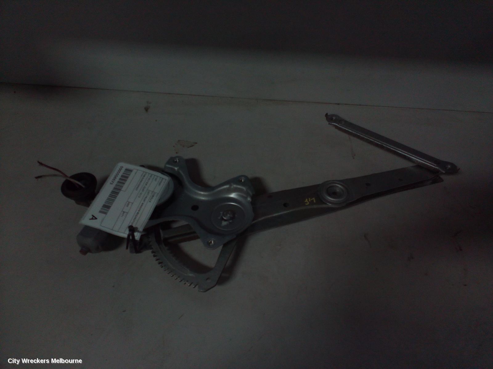 TOYOTA COROLLA 2009 Left Front Window Reg/Motor