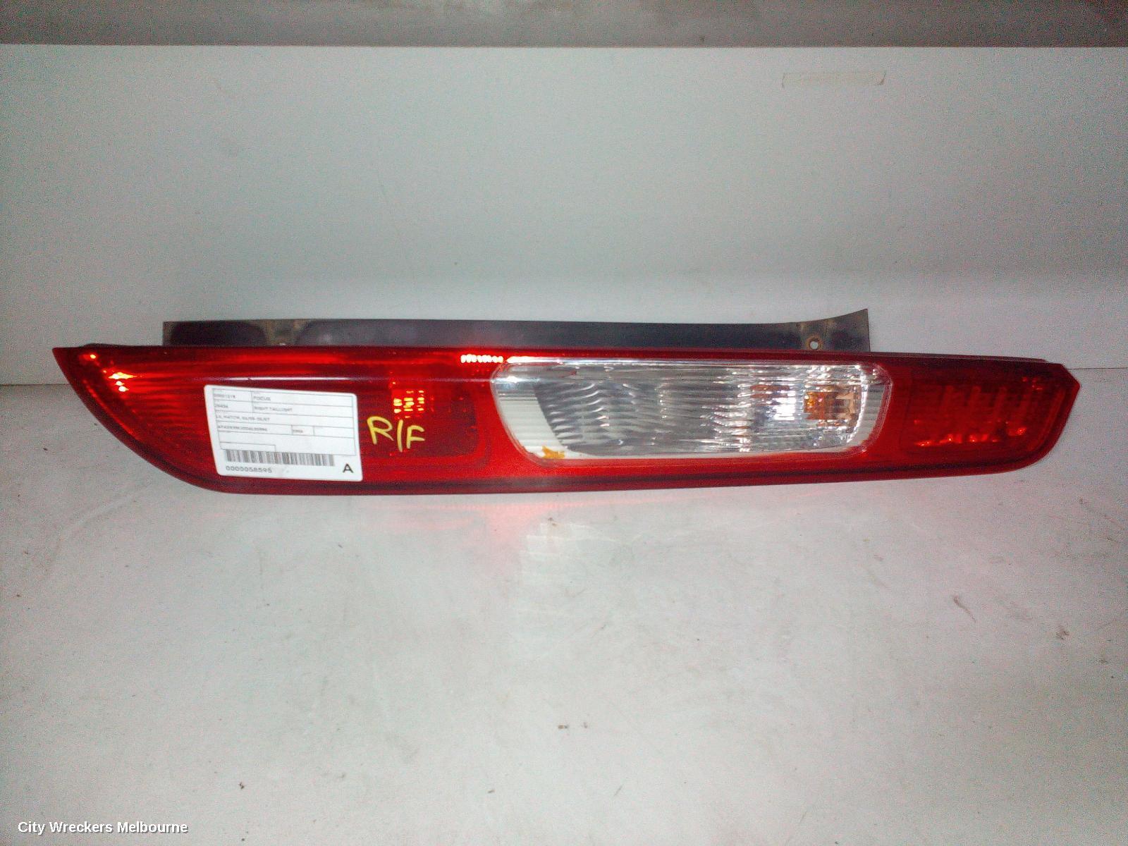 FORD FOCUS 2006 Right Taillight