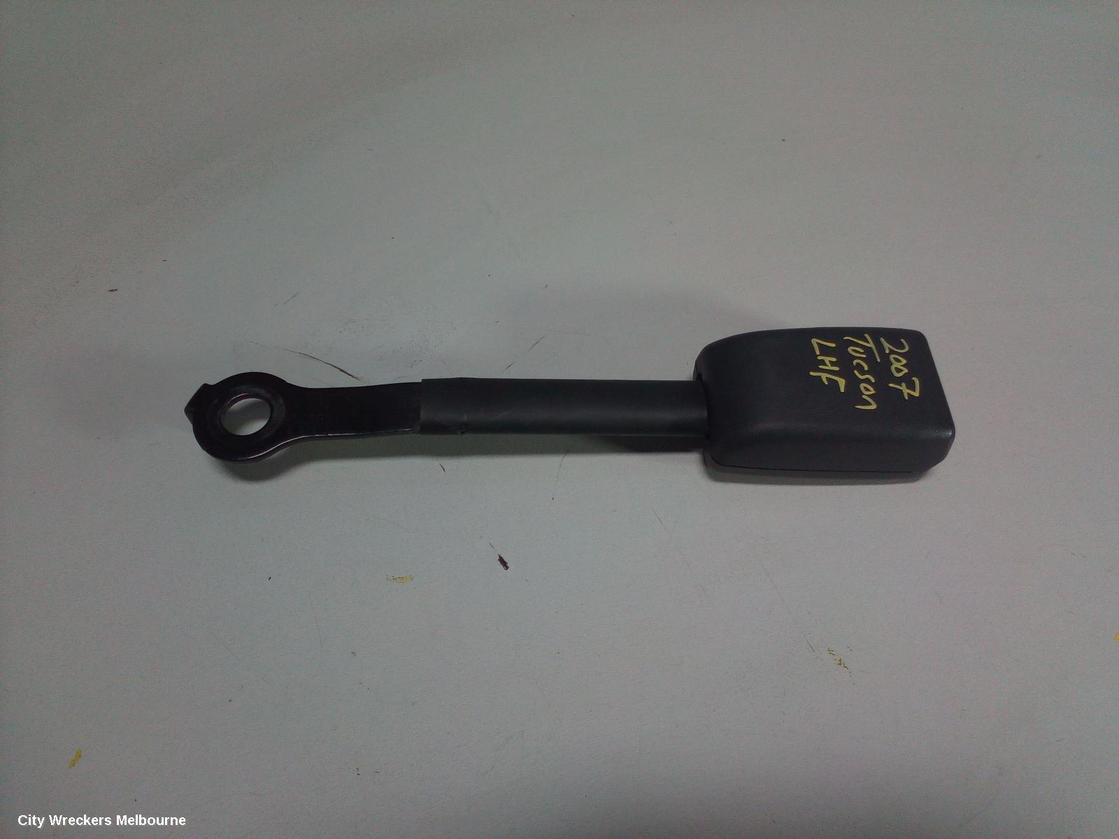 HYUNDAI TUCSON 2007 Seatbelt/Stalk