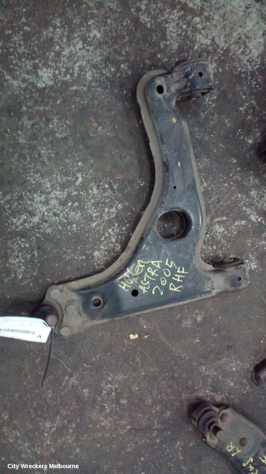 HOLDEN ASTRA 2005 Right Front Lower Control Arm