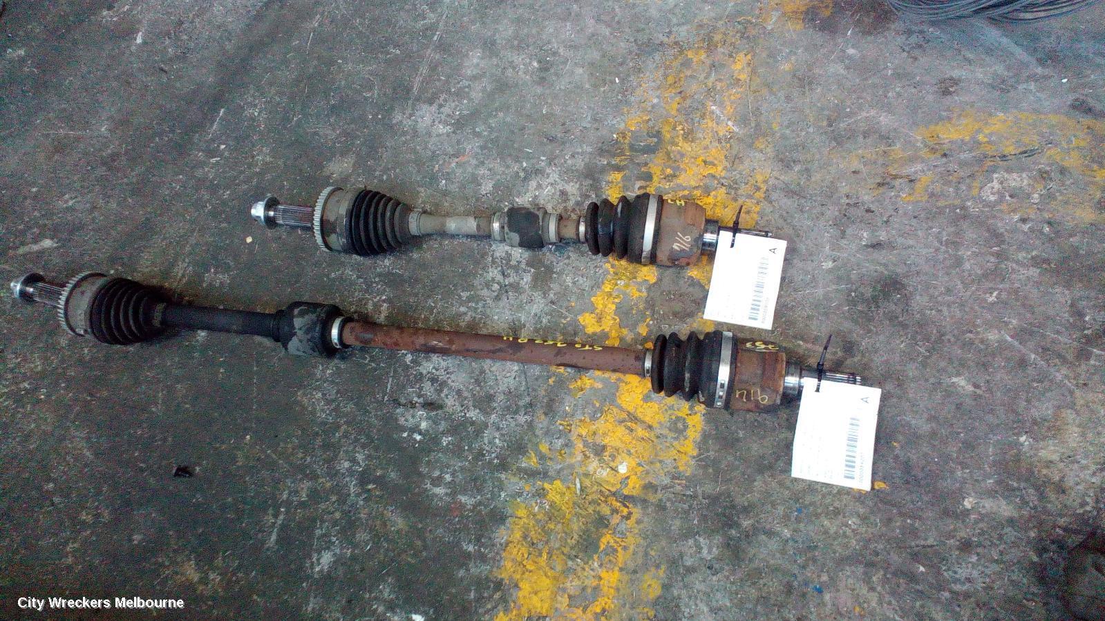 HYUNDAI VELOSTER 2012 Right Driveshaft