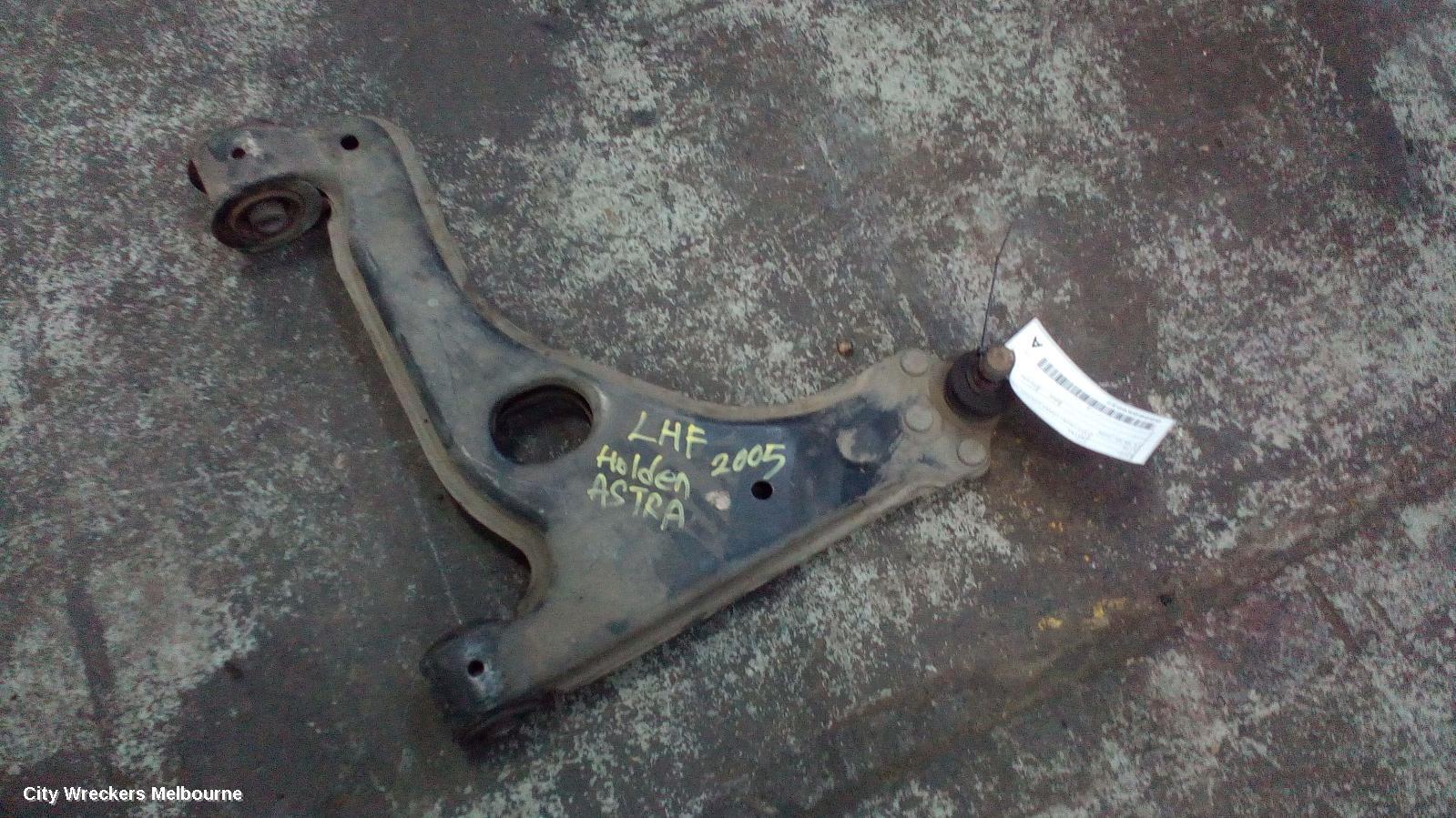 HOLDEN ASTRA 2005 Left Front Lower Control Arm