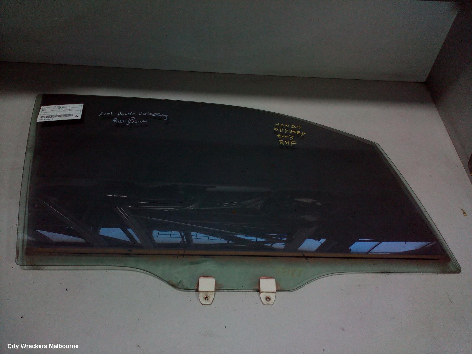 HONDA ODYSSEY 2003 Right Front Door Window