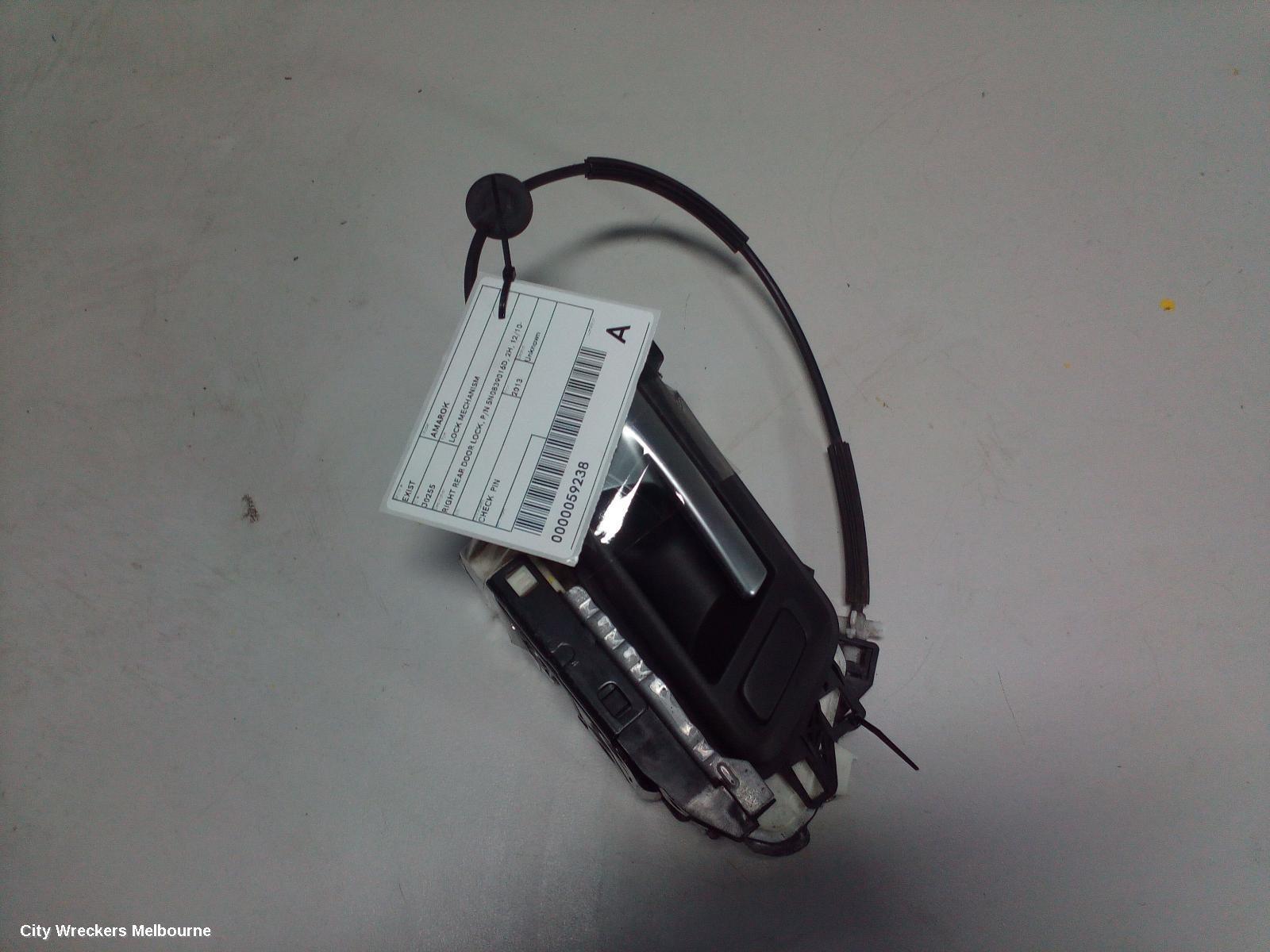 VOLKSWAGEN AMAROK 2013 Door/Boot/Gate Lock