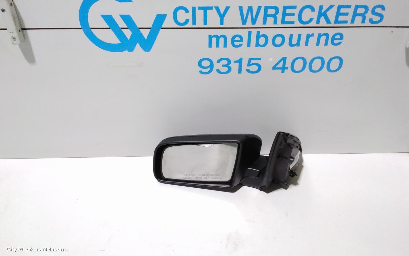 HOLDEN COMMODORE 2006 Left Door Mirror