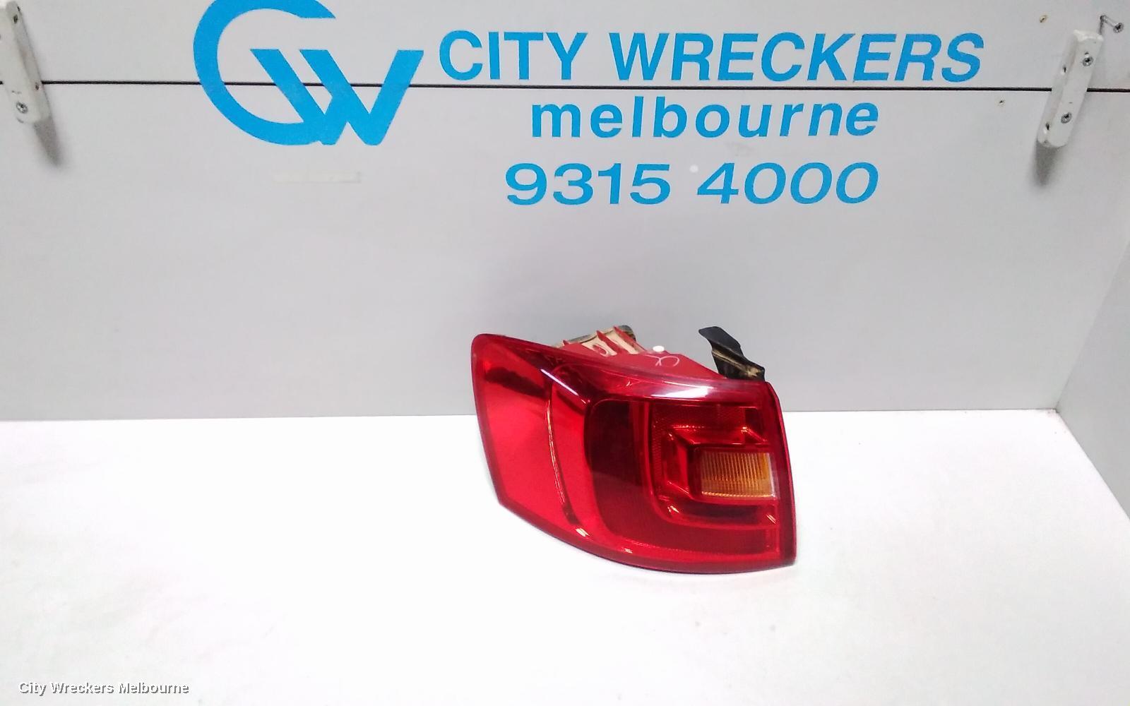 VOLKSWAGEN JETTA 2011 Left Taillight