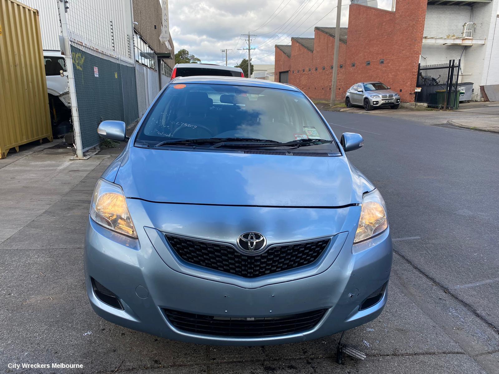 TOYOTA YARIS 2009 Bonnet