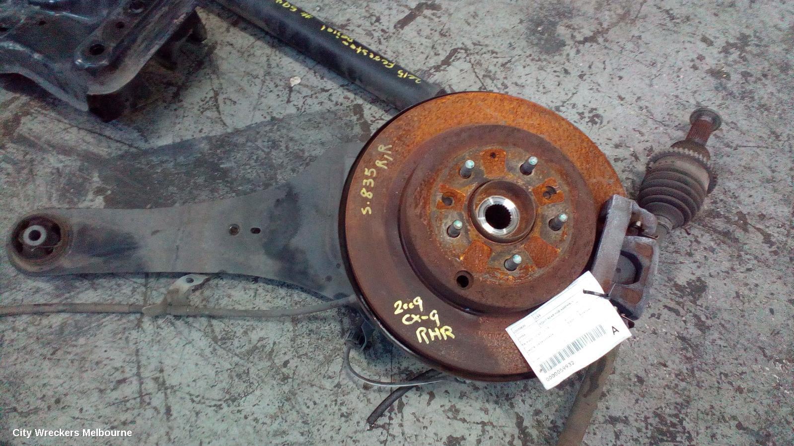 MAZDA CX9 2009 Right Rear Hub Assembly