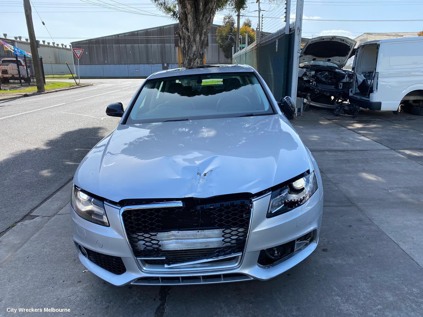 AUDI A4 2009 Roof Glass/Sunroof/T