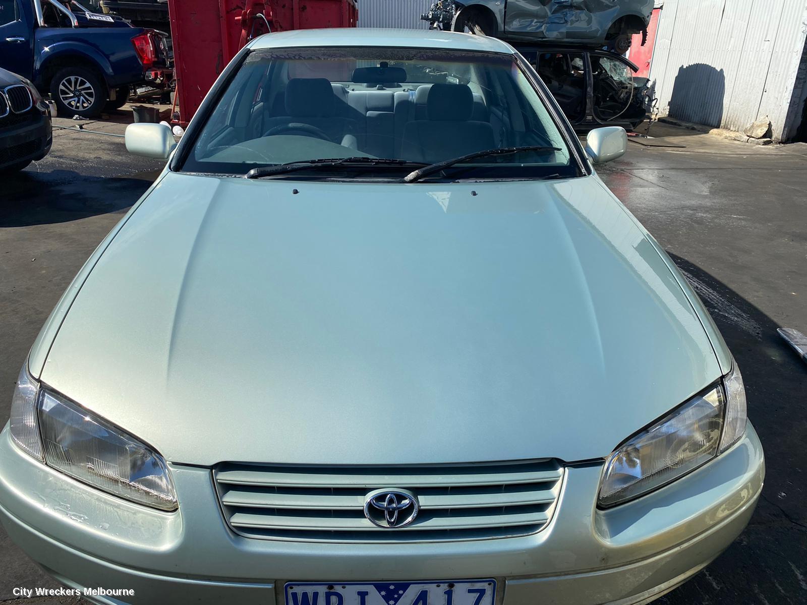 TOYOTA CAMRY 1999 Left Taillight
