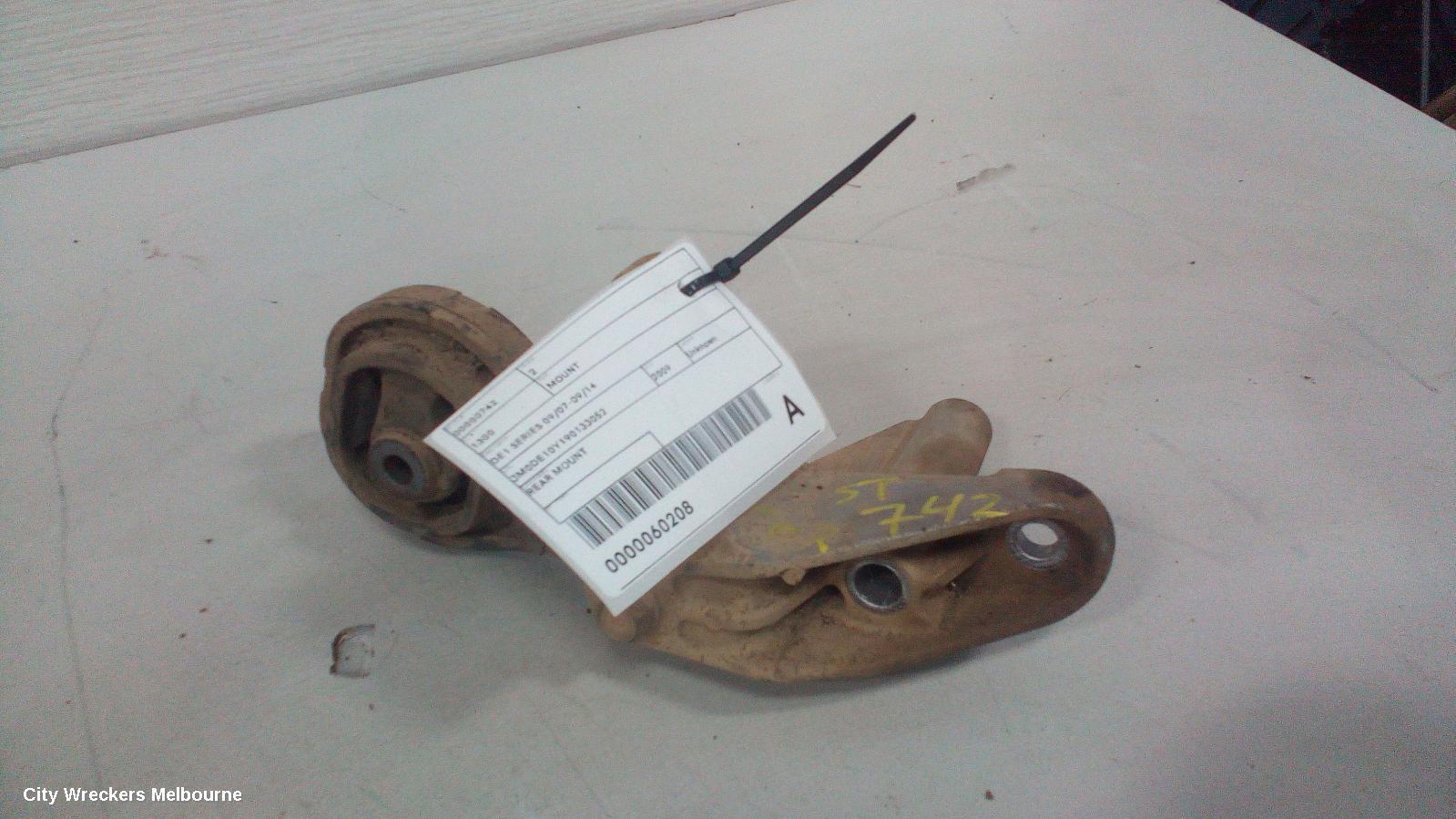 MAZDA 2 2009 Mount