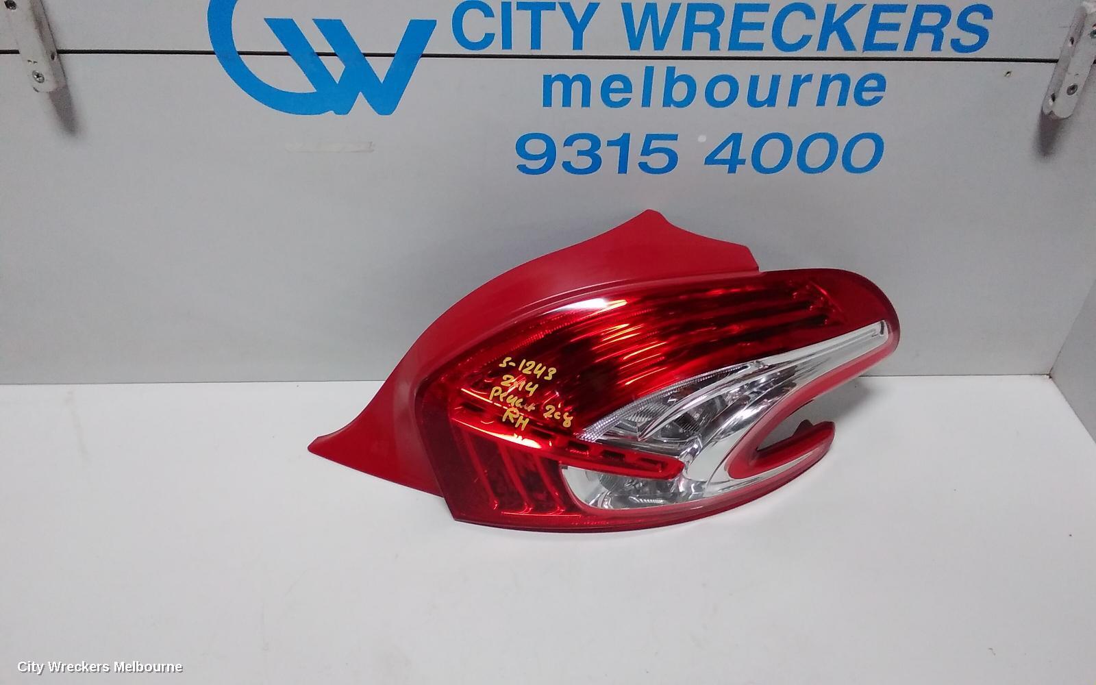 PEUGEOT 208 2014 Right Taillight