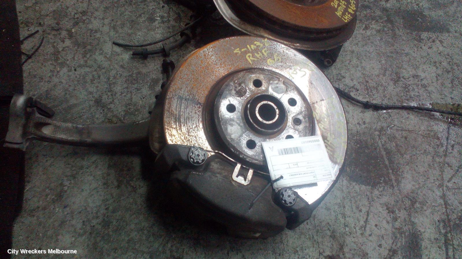 AUDI Q5 2010 Right Front Hub Assembly