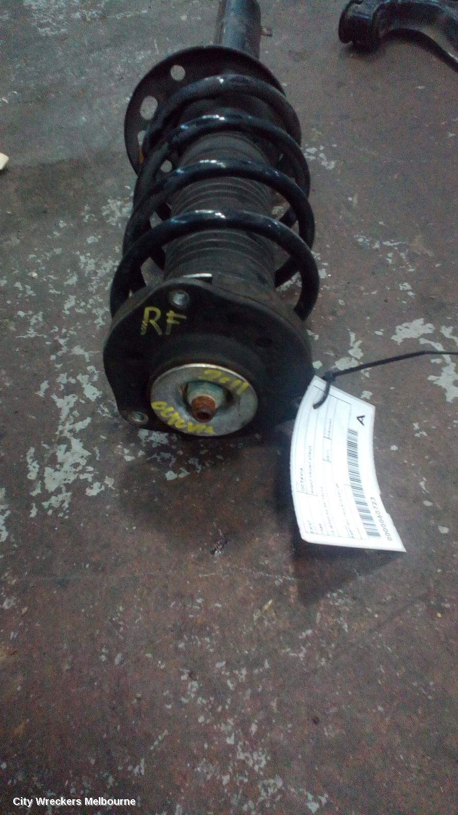 SKODA OCTAVIA 2011 Right Front Strut