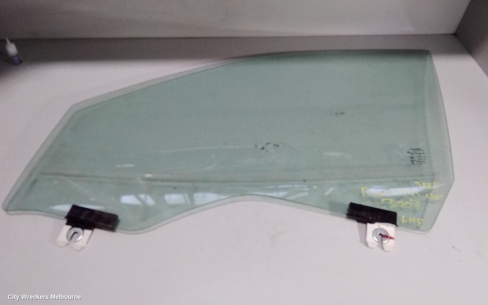 JEEP CHEROKEE 2014 Left Front Door Window