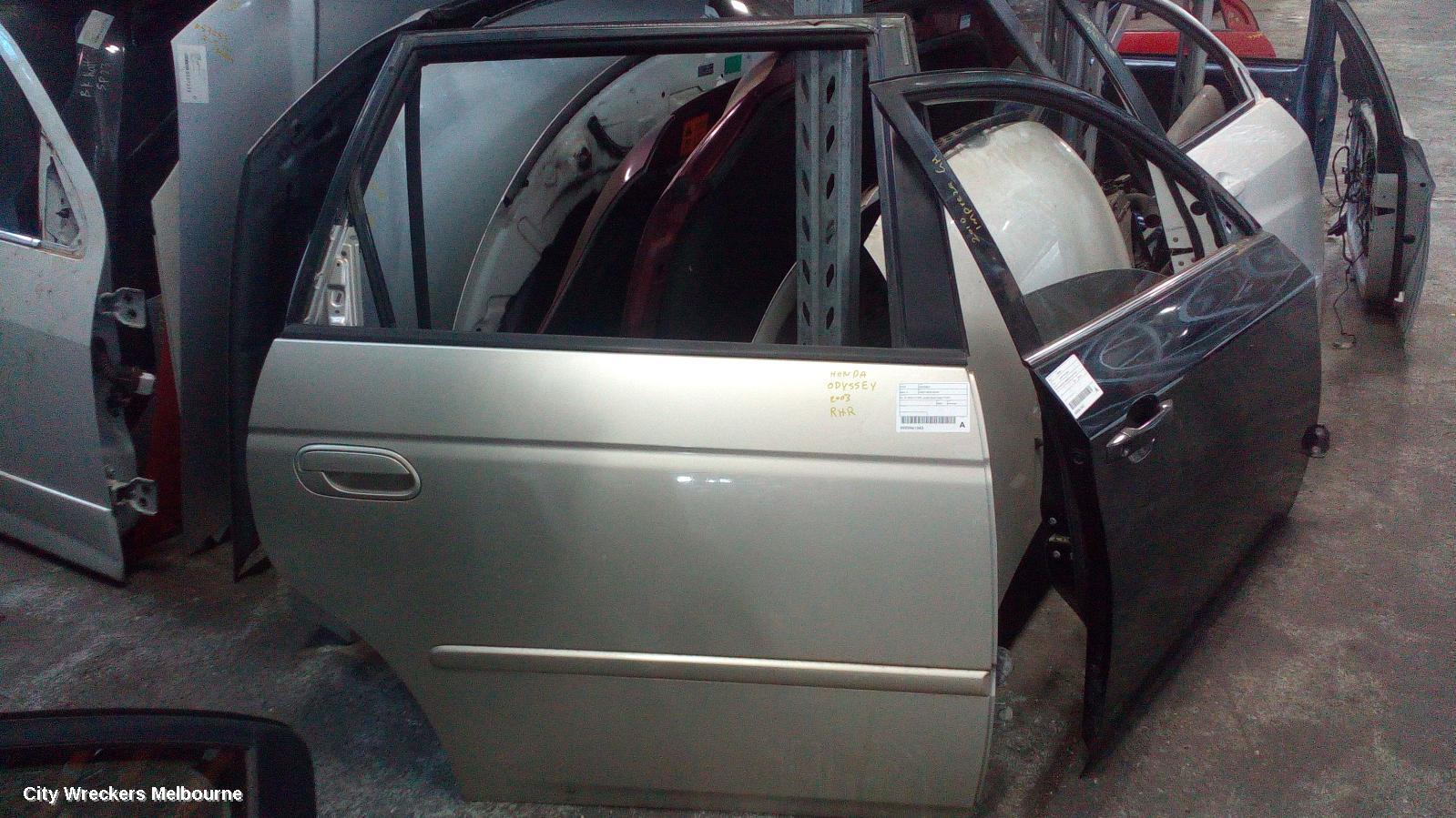 HONDA ODYSSEY 2003 RIGHT_REAR_DOOR_SLIDING