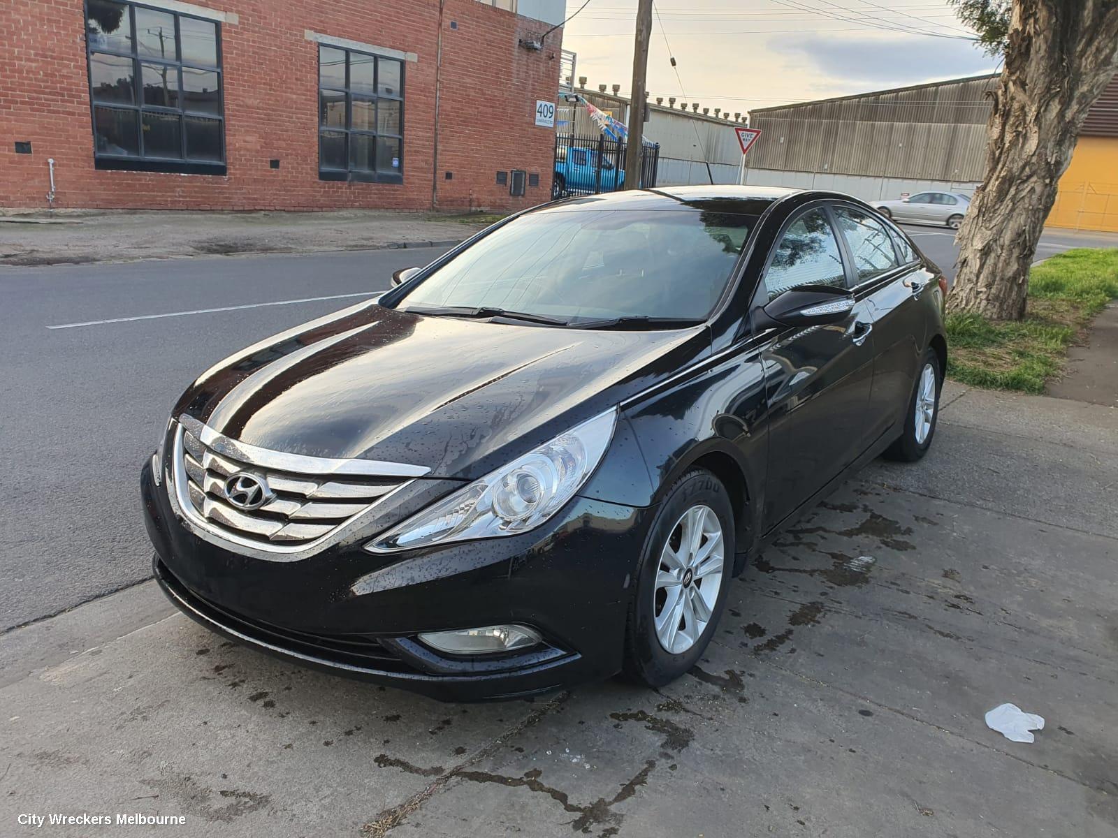 HYUNDAI I45 2012 Bonnet
