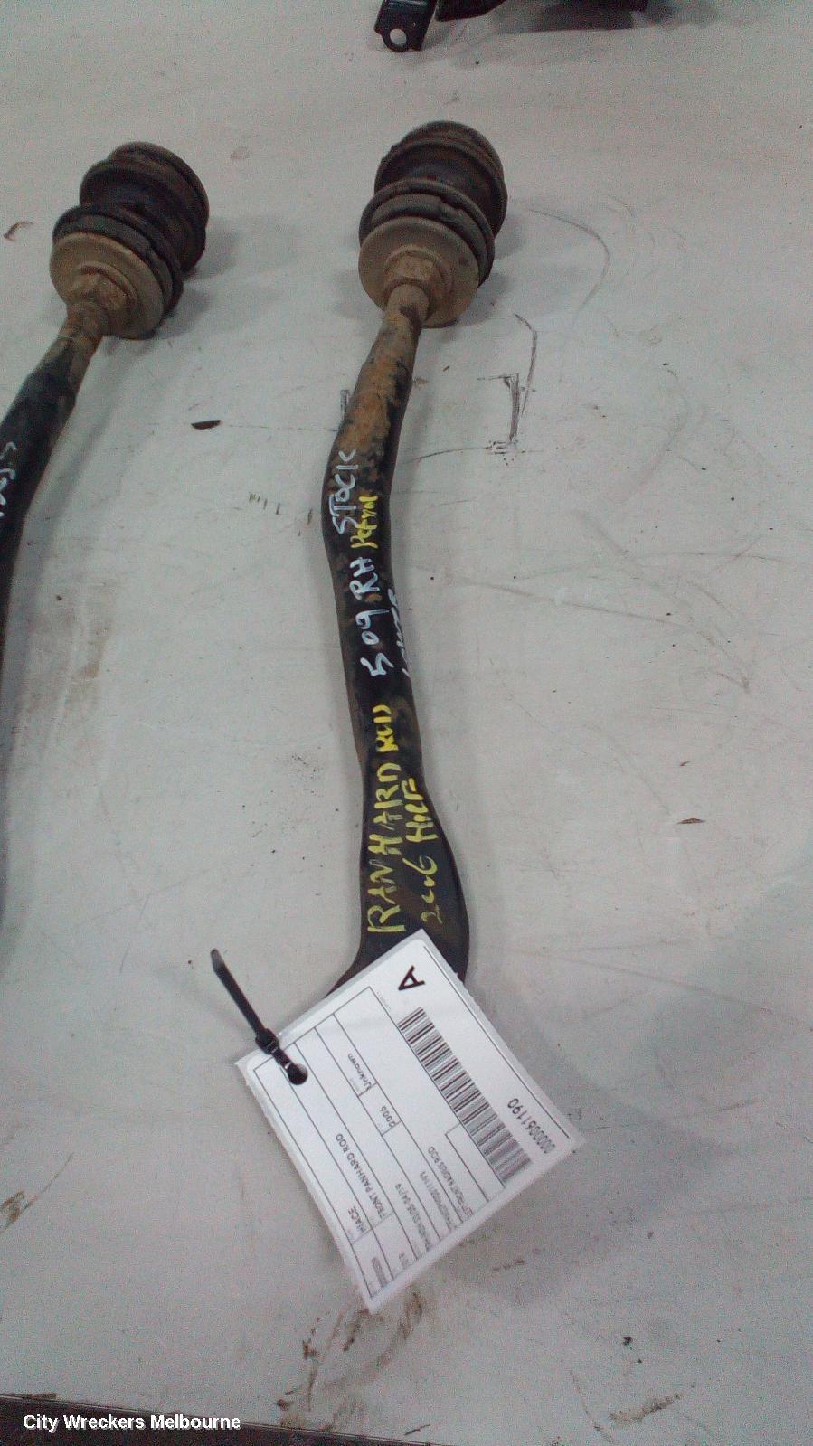 TOYOTA HIACE 2006 Front Panhard Rod