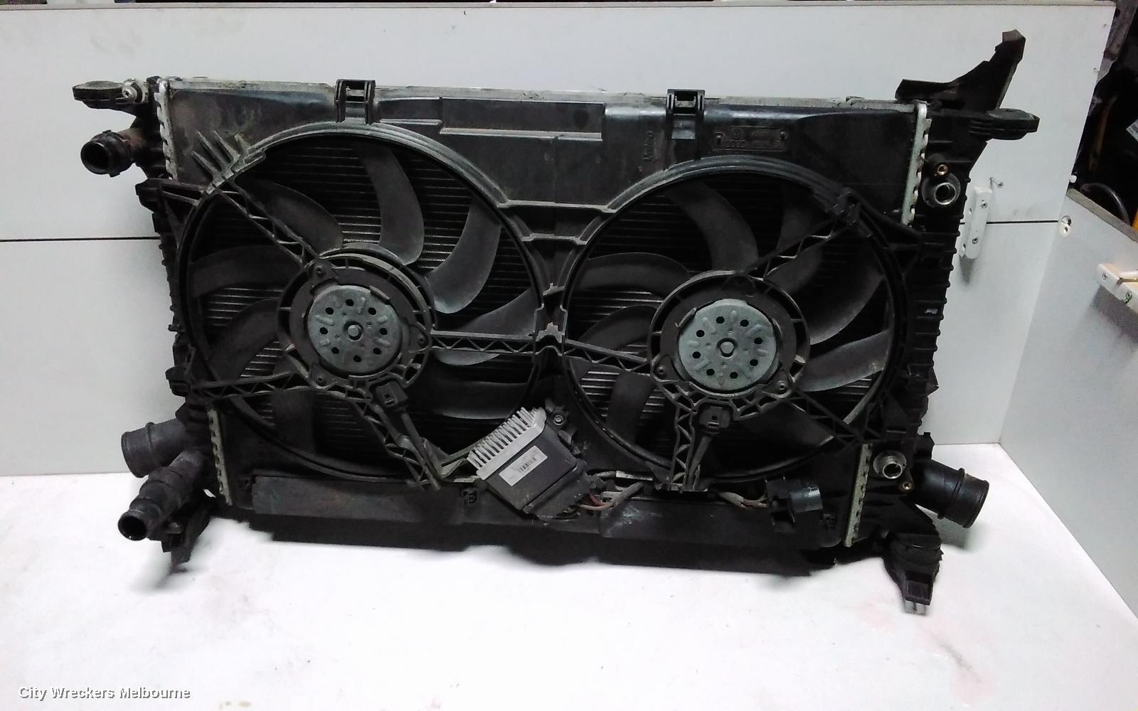 AUDI Q5 2012 Radiator
