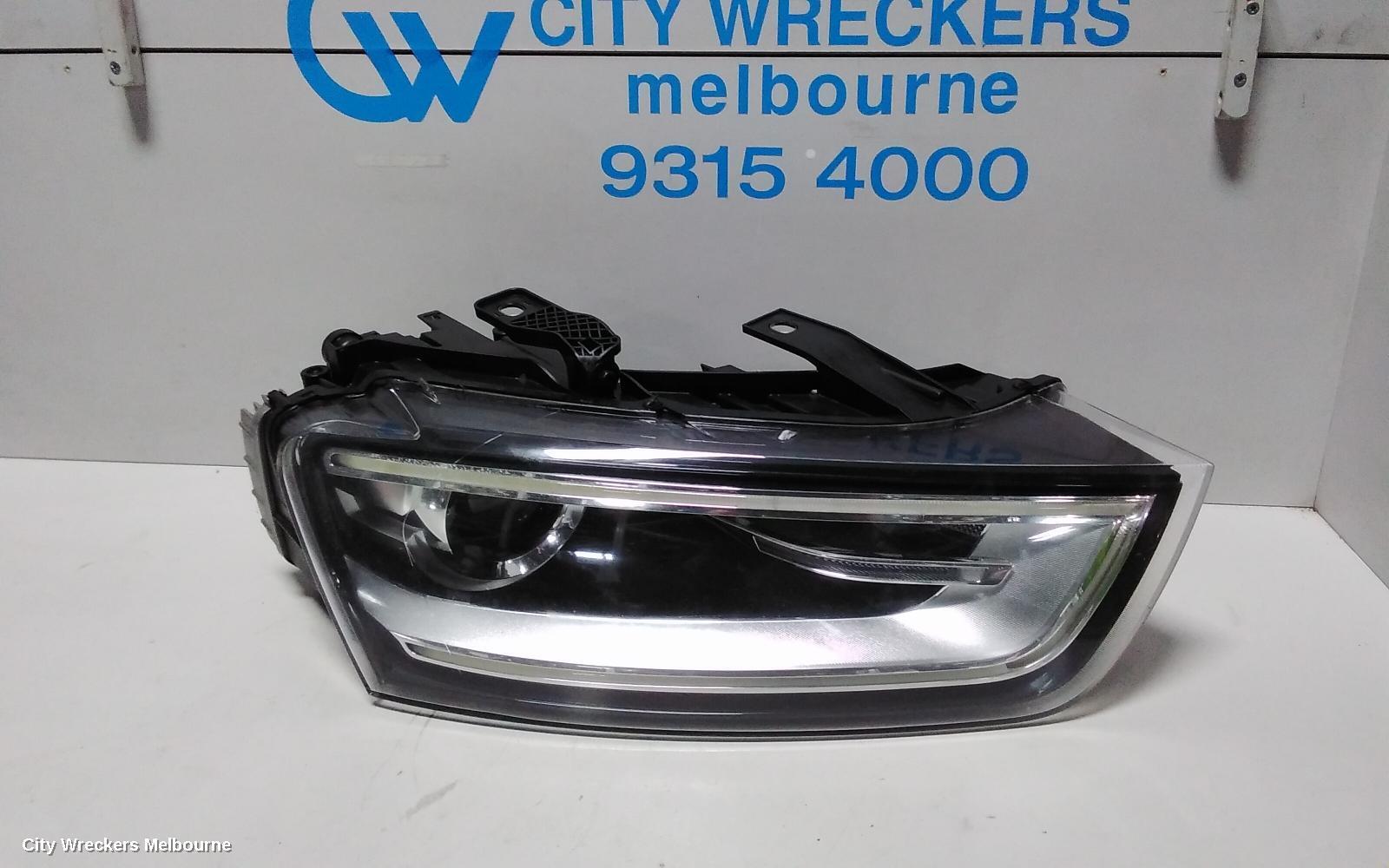 AUDI Q3 2012 Right Headlamp