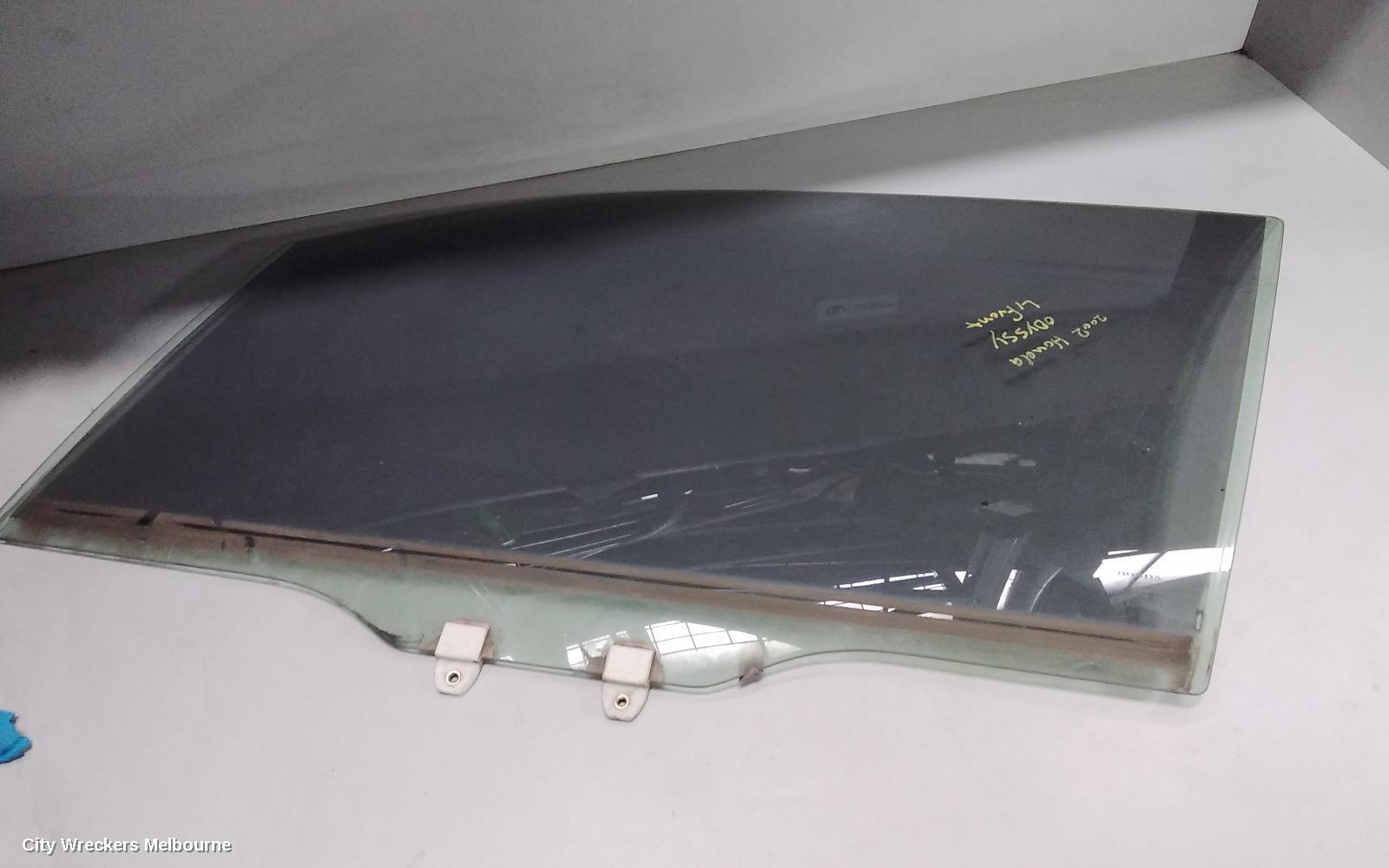 HONDA ODYSSEY 2002 Left Front Door Window
