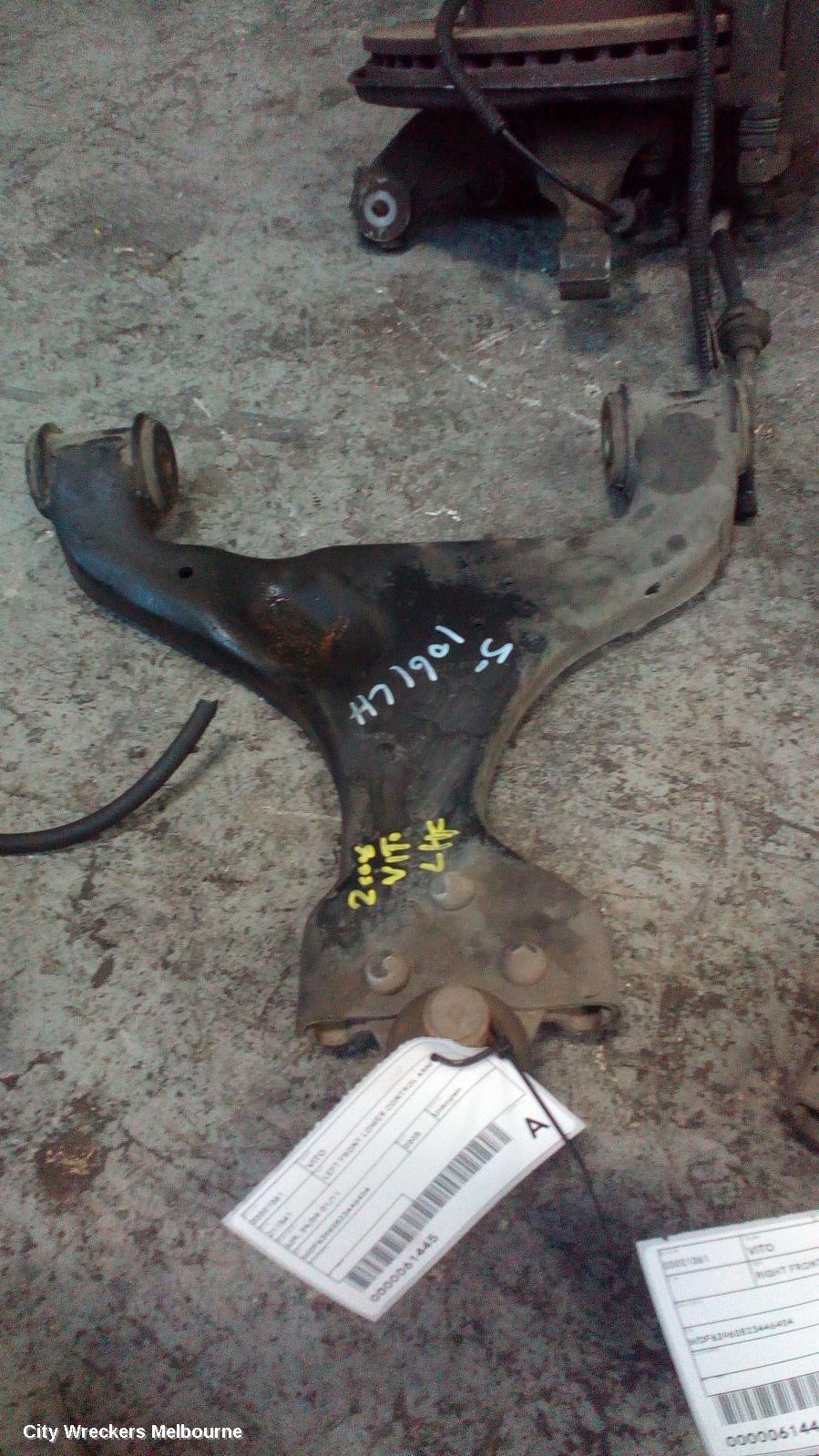 MERCEDES VITO 2008 Left Front Lower Control Arm