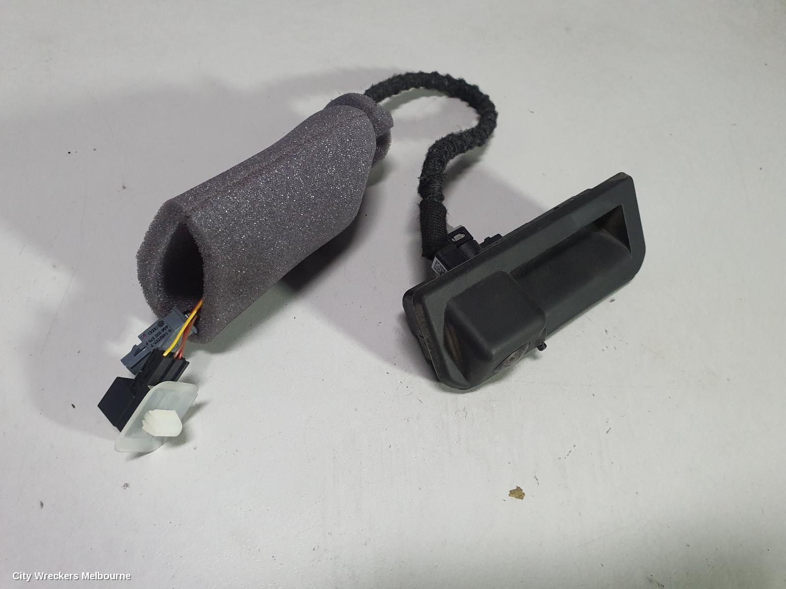 SKODA FABIA 2016 REVERSE_CAMERA