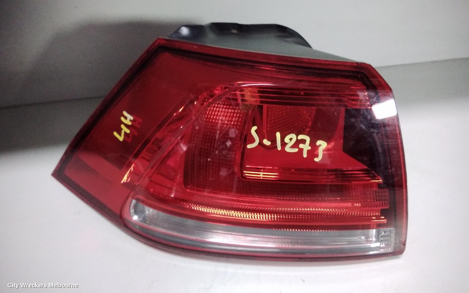 VOLKSWAGEN GOLF 2014 Left Taillight