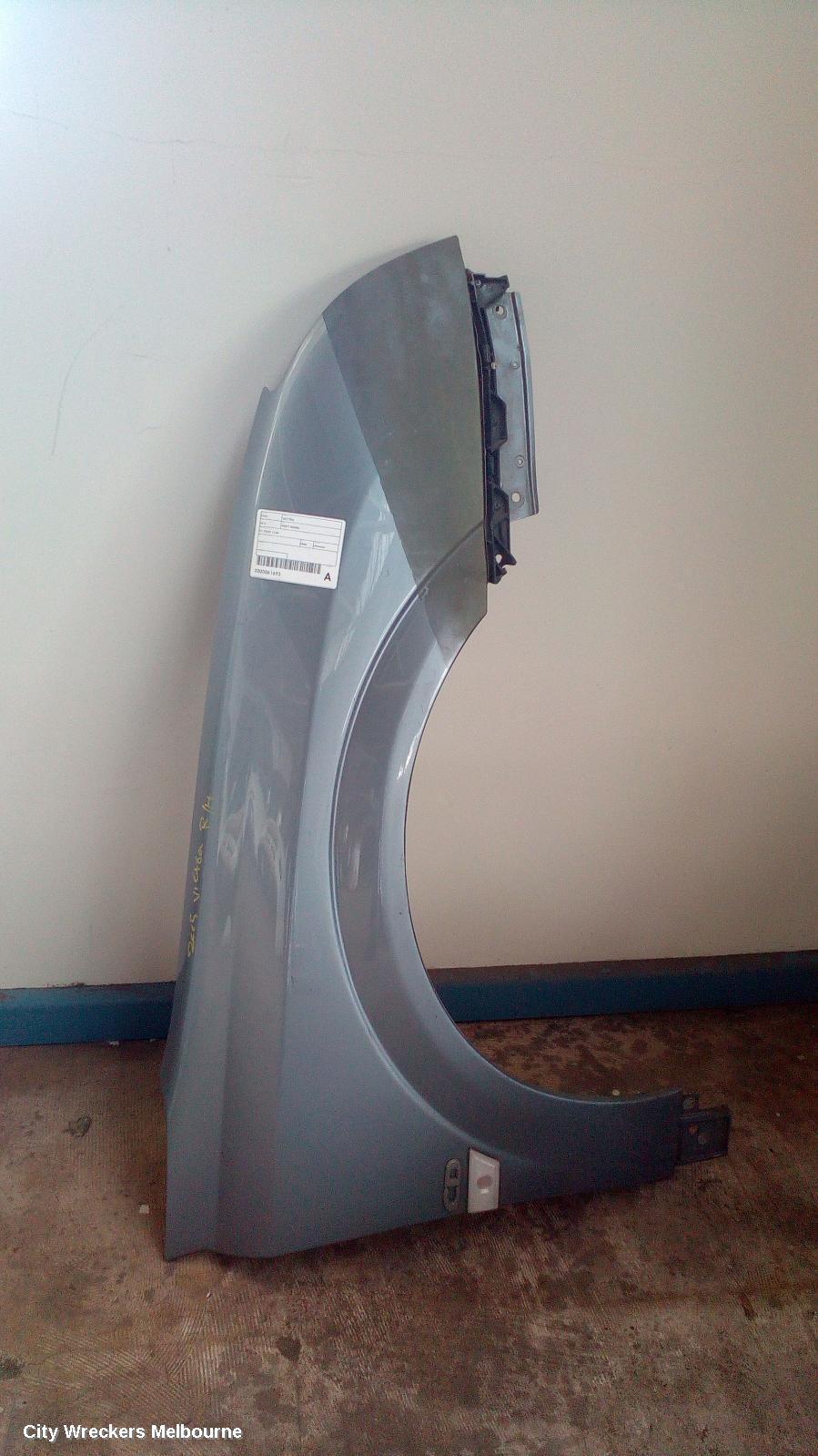 HOLDEN VECTRA 2005 Right Guard