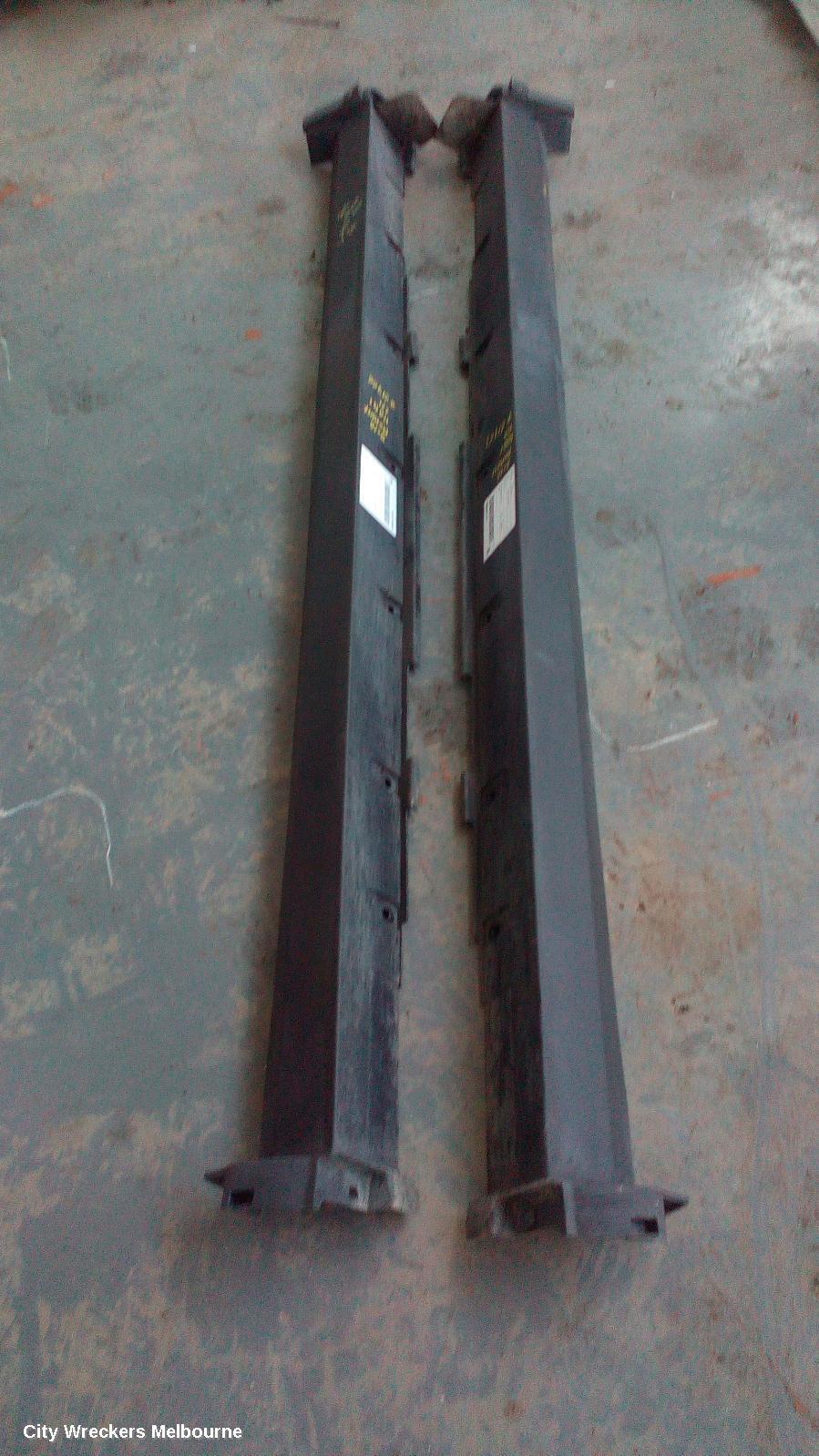 RENAULT KALEOS 2017 Side Step/Skirt