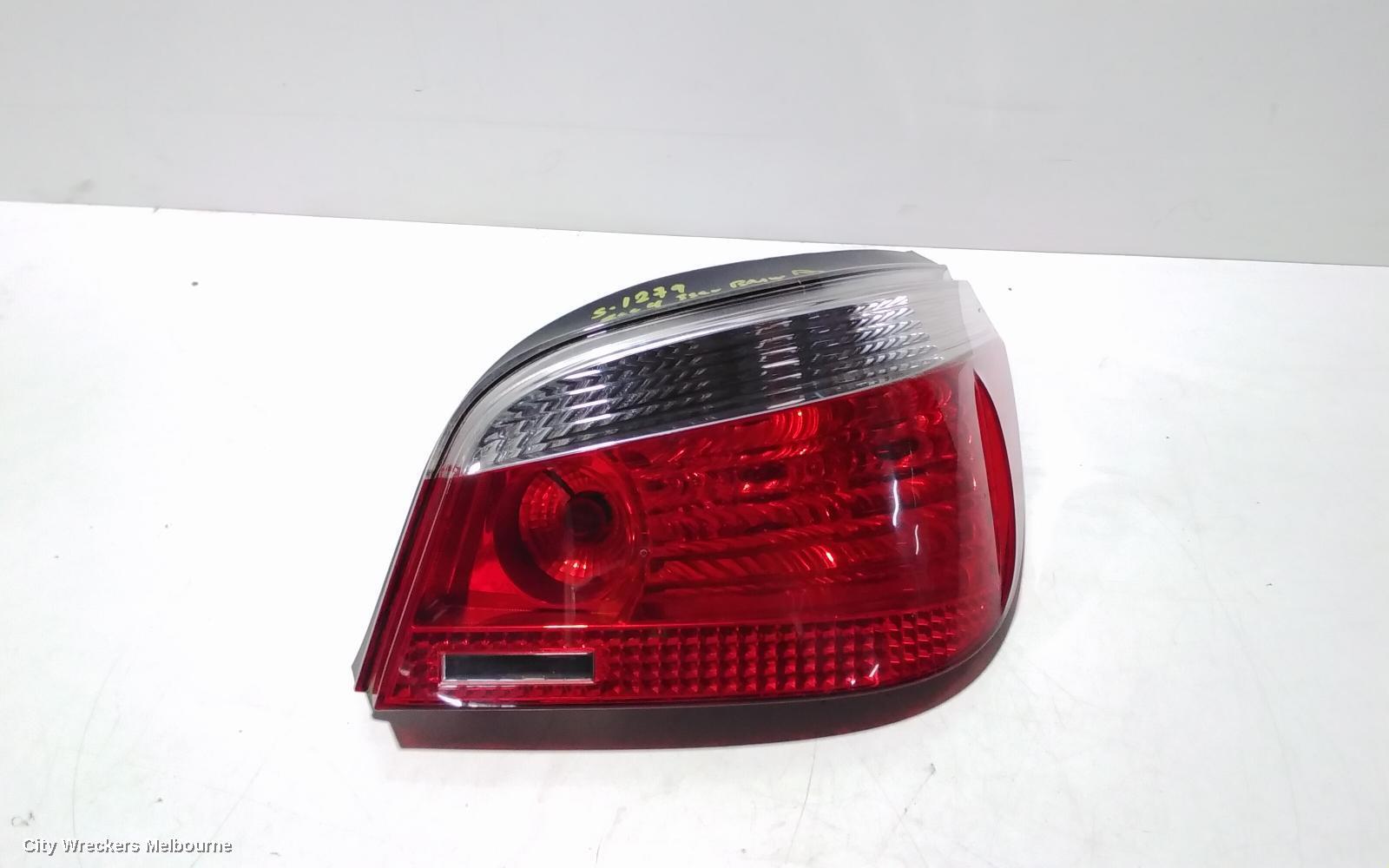 BMW 5 SERIES 2004 Right Taillight