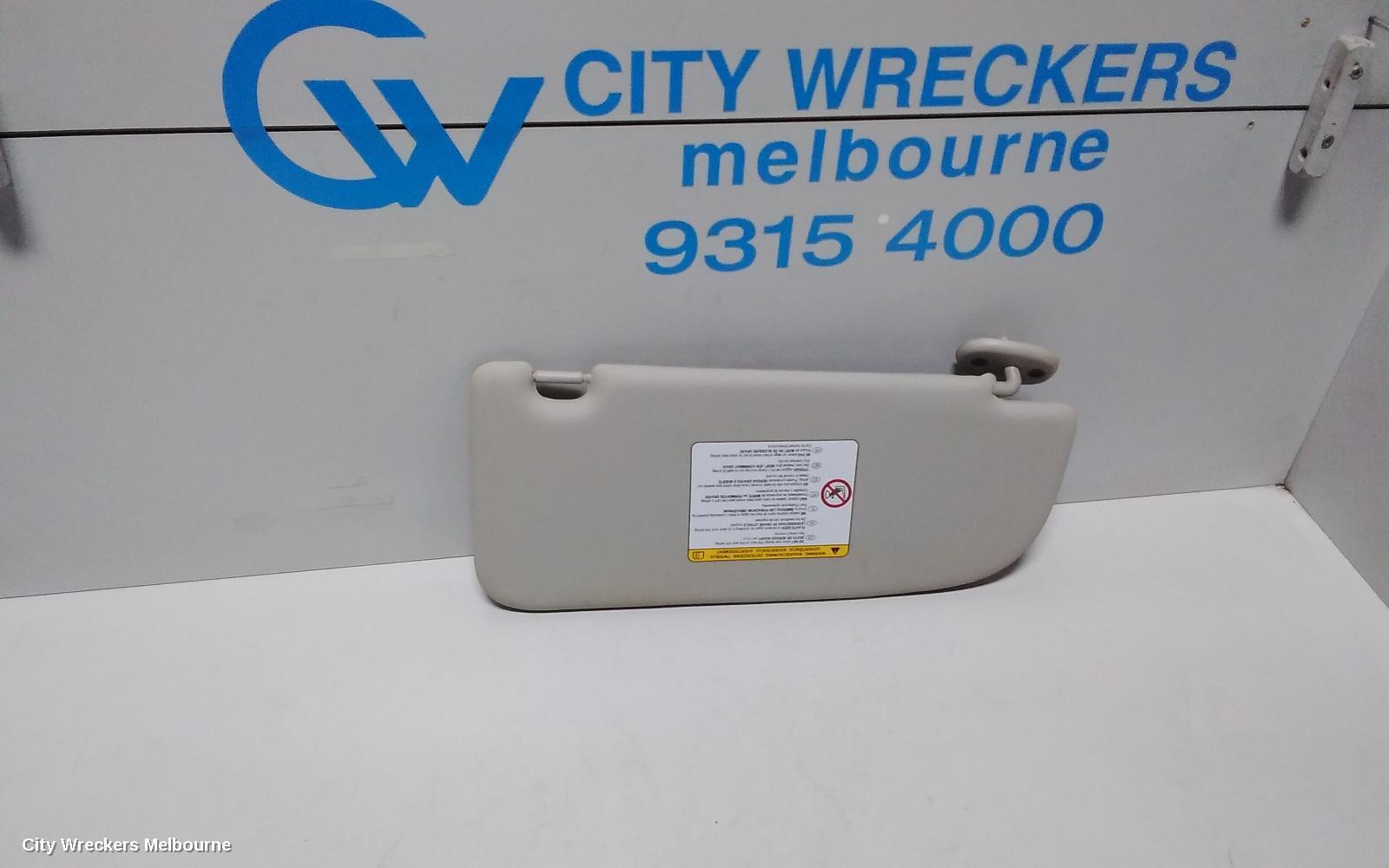 HOLDEN COLORADO 2015 Sunvisor