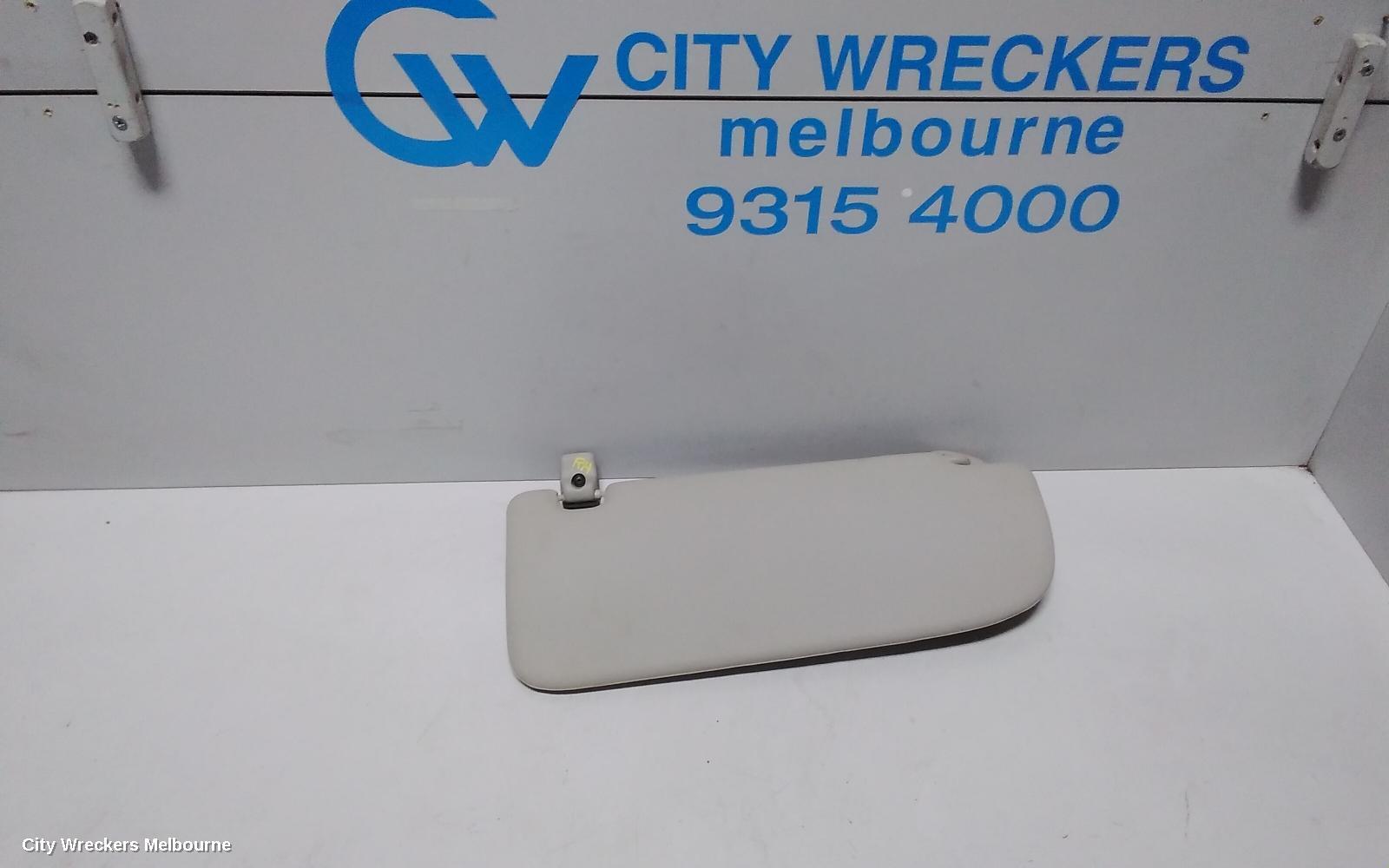 HOLDEN COLORADO 2015 Sunvisor