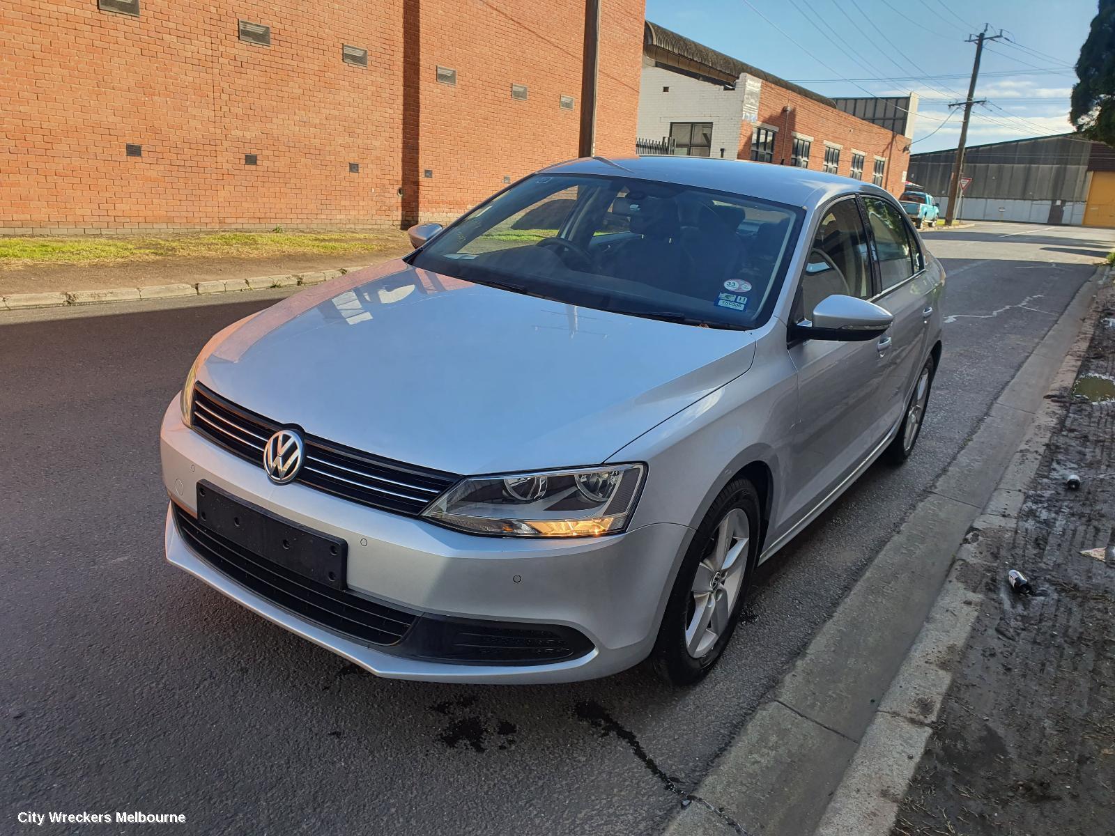 VOLKSWAGEN JETTA 2011 Radiator