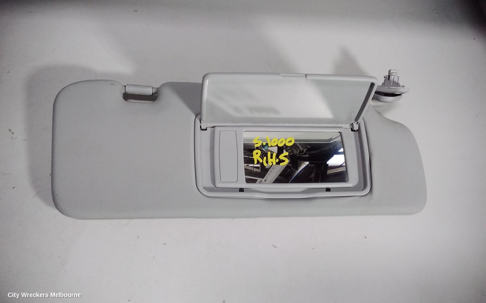 HONDA CRV 2011 Sunvisor