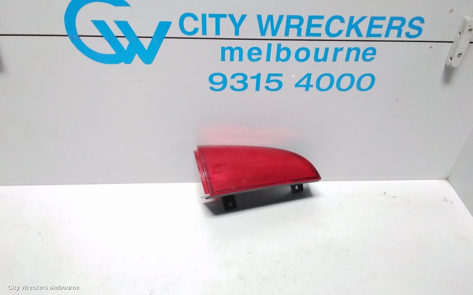 MERCEDES VITO 2004 Left Taillight