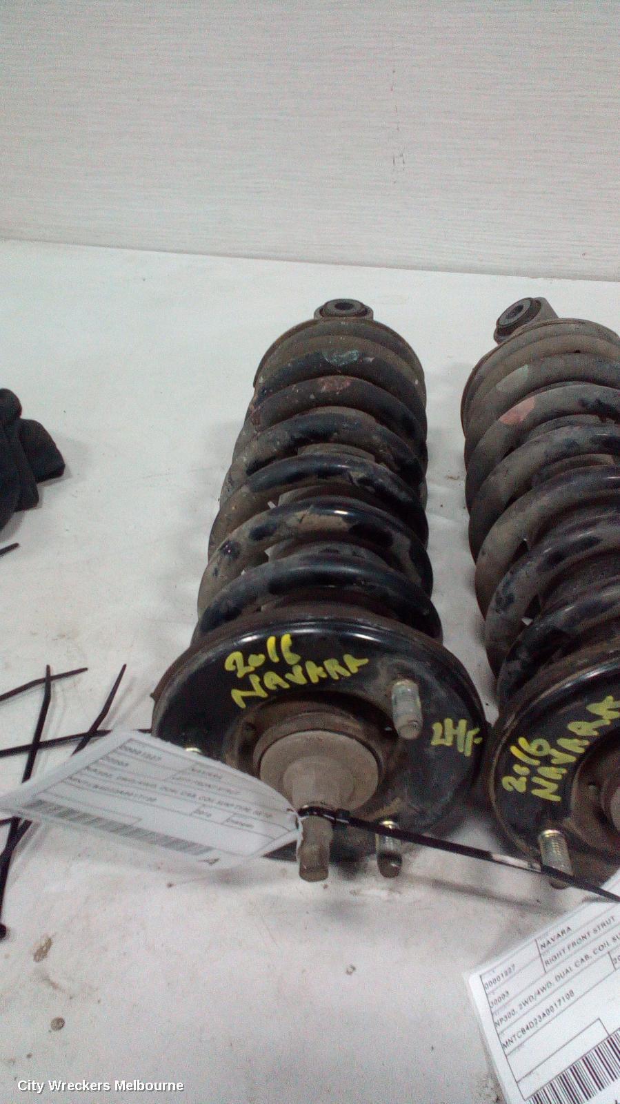 NISSAN NAVARA 2016 Left Front Strut