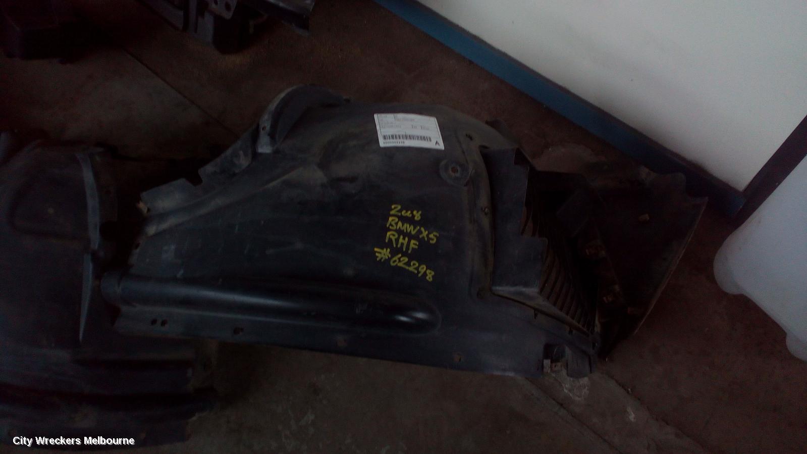 BMW X5 2008 Right Guard Liner