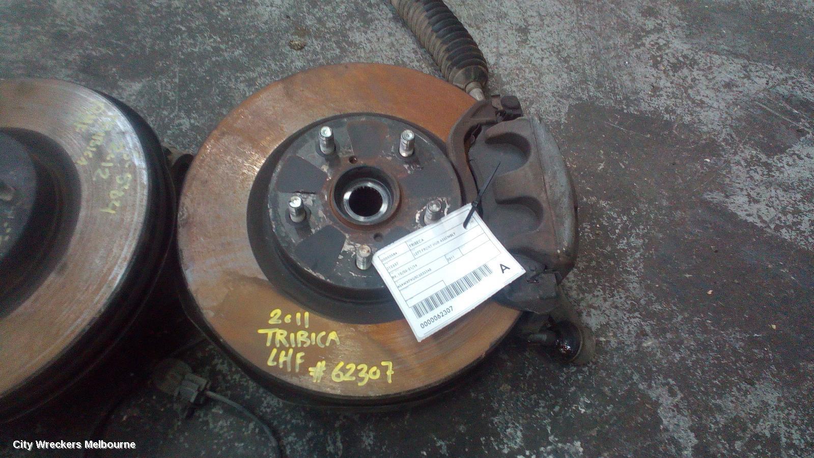 SUBARU TRIBECA 2011 Left Front Hub Assembly