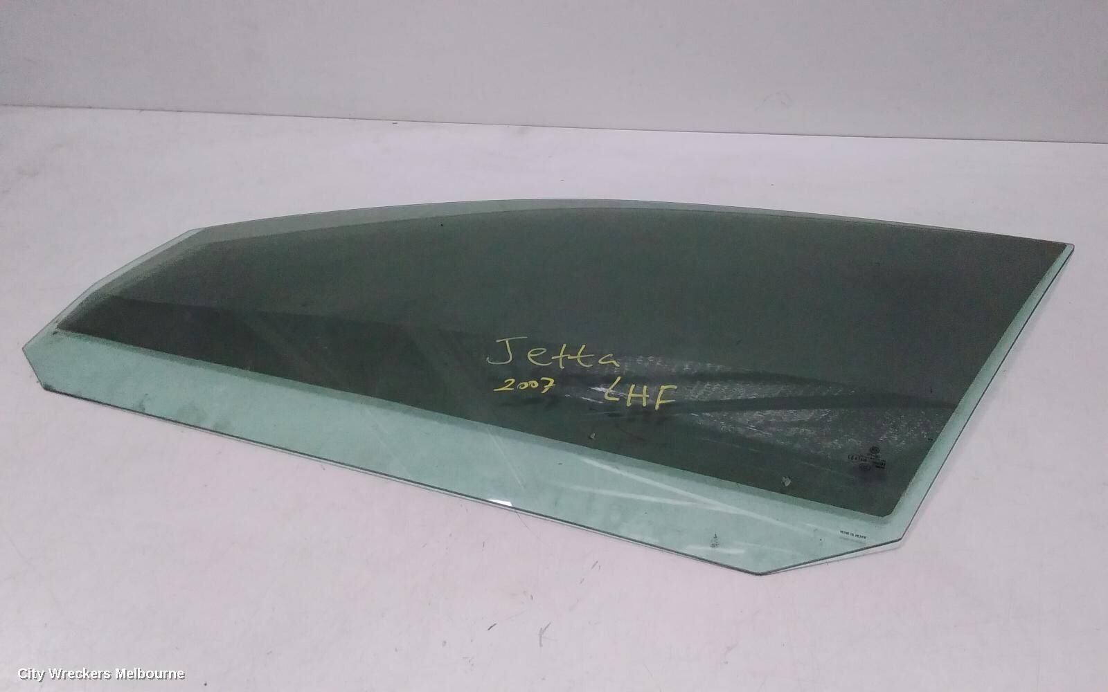 VOLKSWAGEN JETTA 2007 Left Front Door Window