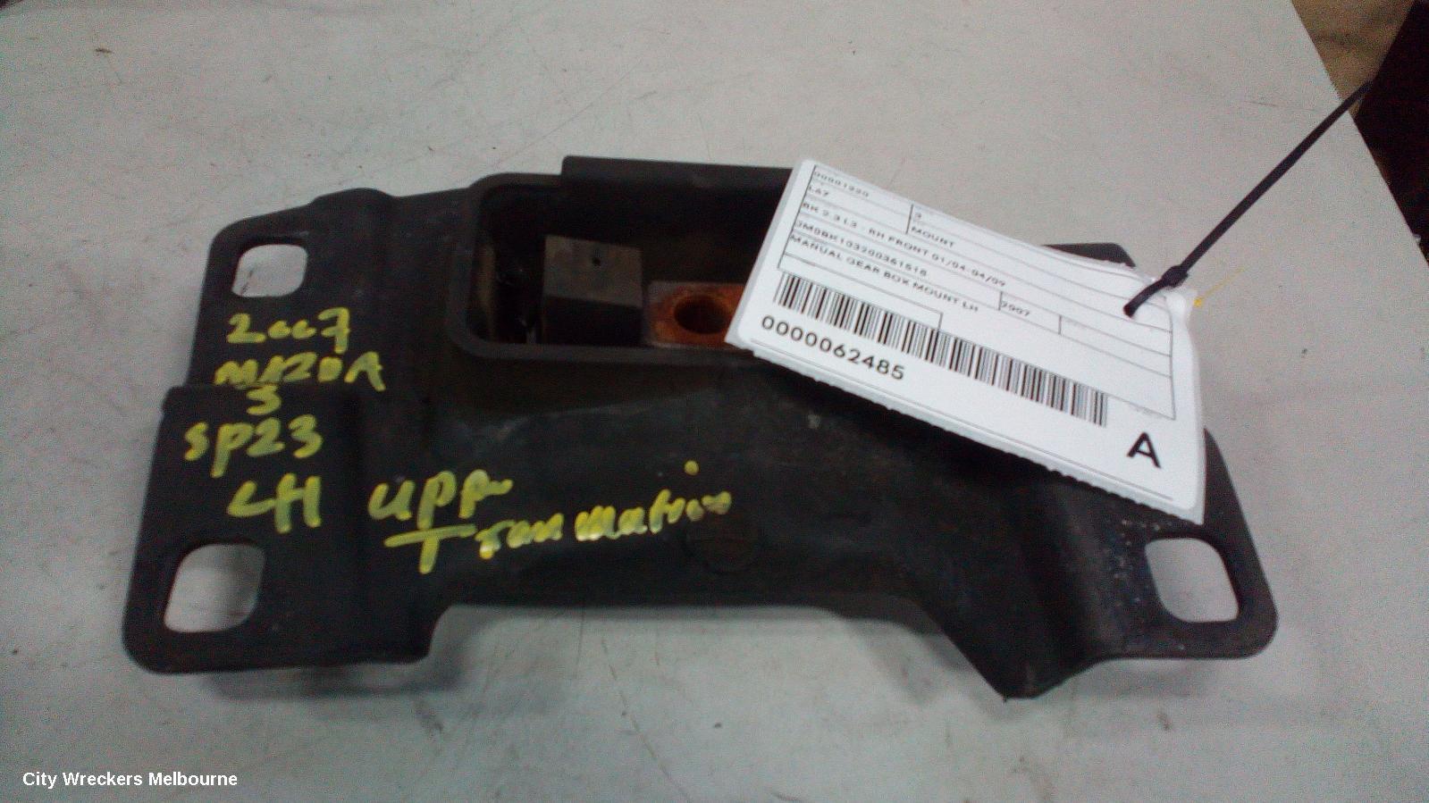 MAZDA 3 2007 Mount