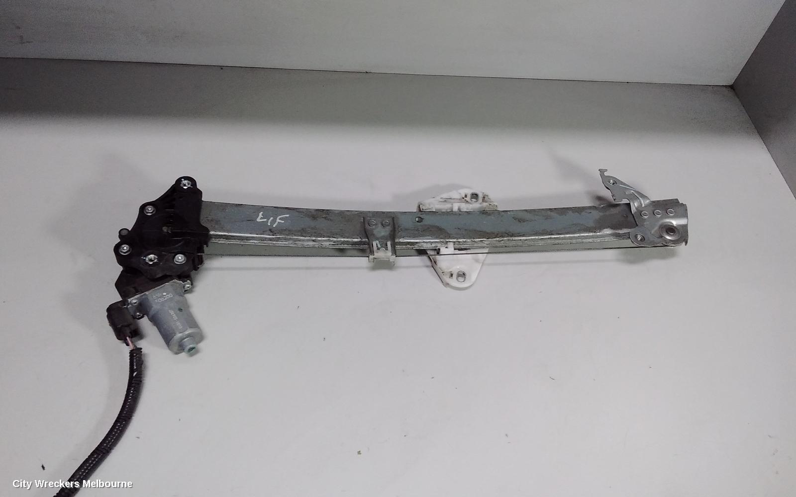 HONDA HRV 2015 Left Front Window Reg/Motor